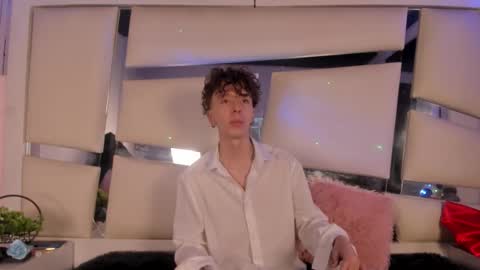 Genesis online show from December 5, 4:52 am