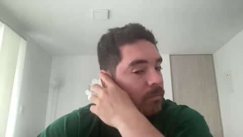 genesis_wb online show from April 25, 7:44 pm