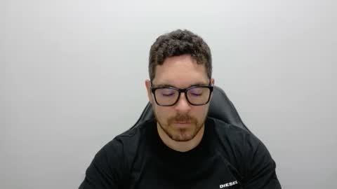 genesis_wb online show from May 1, 2:26 am