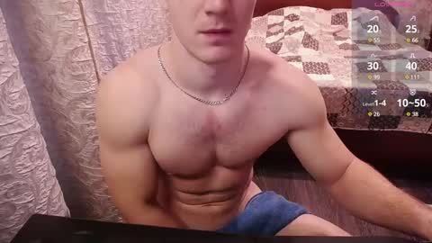 Snapshot of george_fflo chatting on December 8, 3:32 am George lush is active online show from December 8, 3:32 am
