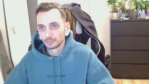 georgek0011 online show from December 16, 11:23 pm