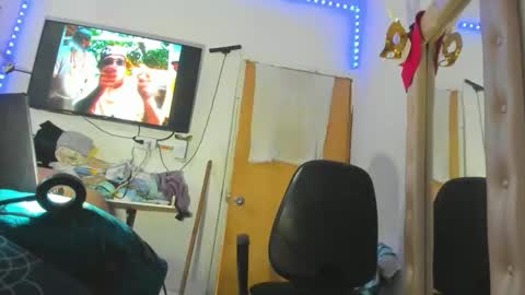 Snapshot of geriko_latinboy chatting on October 12, 6:35 pm GERIKO online show from October 12, 6:35 pm