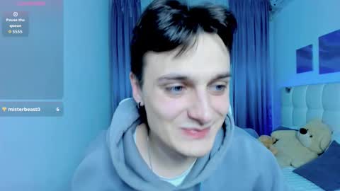 Alex online show from December 5, 4:14 pm