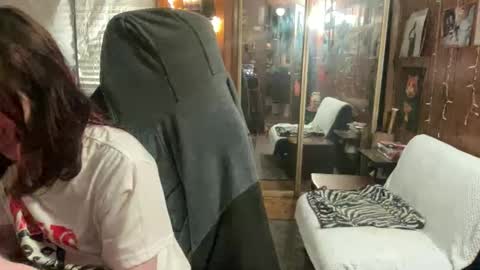 ghostboygbc online show from March 25, 5:22 am