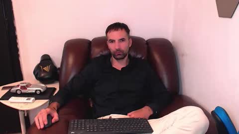 Gianni online show from October 19, 4:32 pm