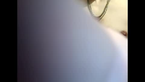 Snapshot of giantdick4u1991 chatting on December 9, 4:12 am giantdick4u1991 online show from December 9, 4:12 am