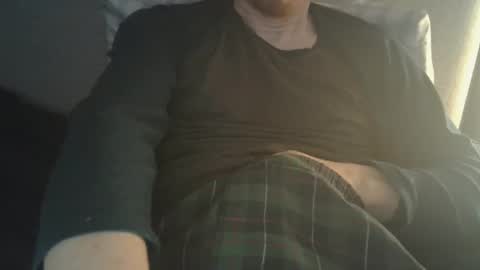 Snapshot of gingerjay2484 chatting on February 17, 2:53 am gingerjay2484 online show from February 17, 2:53 am
