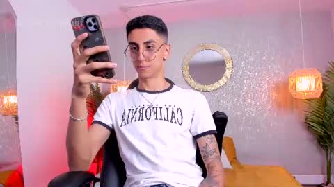 Gio Carangi online show from July 24, 3:04 am