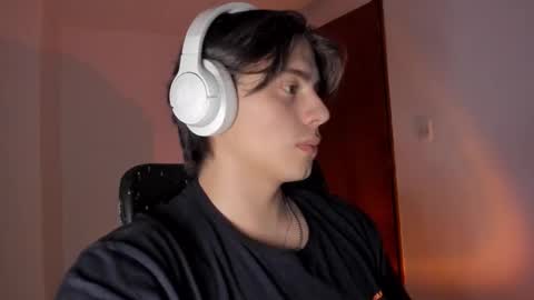 GioRusso online show from December 18, 1:45 am