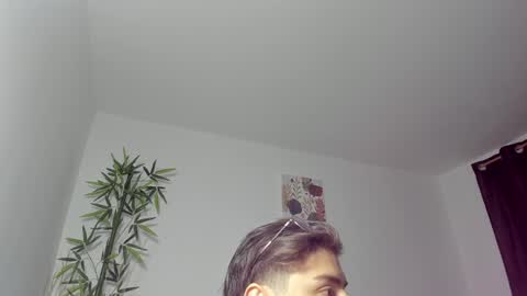Snapshot of gio_russo chatting on January 13, 9:20 pm GioRusso online show from January 13, 9:20 pm
