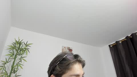Snapshot of gio_russo chatting on January 8, 11:19 pm GioRusso online show from January 8, 11:19 pm
