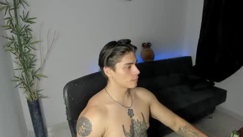 Snapshot of gio_russo chatting on December 28, 3:04 am GioRusso online show from December 28, 3:04 am
