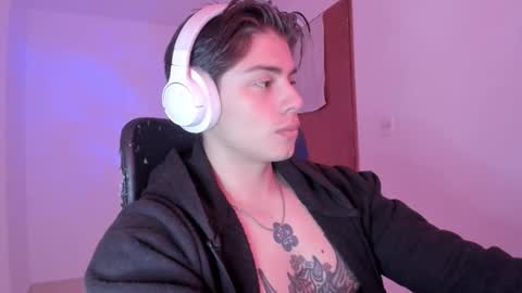 Snapshot of gio_russo chatting on September 14, 4:31 pm GioRusso online show from September 14, 4:31 pm