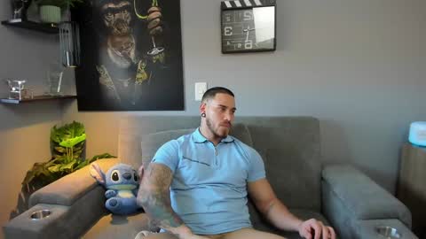 Snapshot of giorgio_leone2 chatting on January 30, 10:30 pm Giorgio leone online show from January 30, 10:30 pm