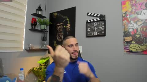 Snapshot of giorgio_leone2 chatting on January 12, 8:14 pm Giorgio leone online show from January 12, 8:14 pm
