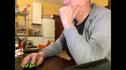 Snapshot of giovanni_1964 chatting on March 10, 5:22 am giovanni_1964 online show from March 10, 5:22 am