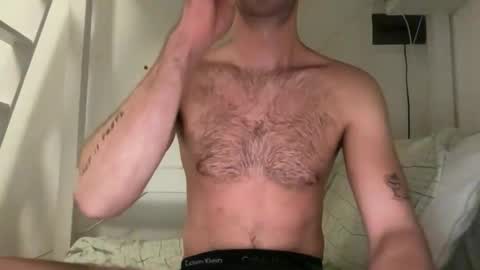 girlswanthis online show from April 22, 7:29 pm