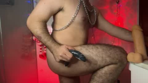 Snapshot of giuseppe_hot chatting on December 19, 2:23 am giuseppe_hot online show from December 19, 2:23 am