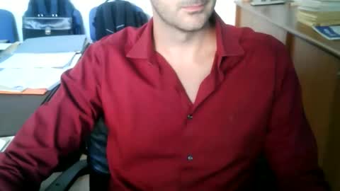 Snapshot of giuseppevai1 chatting on September 18, 9:11 am giuseppevai1 online show from September 18, 9:11 am