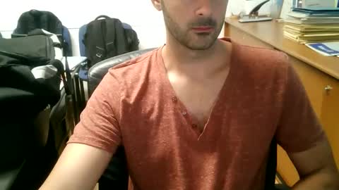 Snapshot of giuseppevai1 chatting on September 22, 4:50 pm giuseppevai1 online show from September 22, 4:50 pm