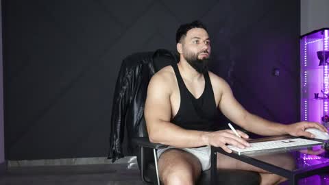 Matthew .. for short call me Matt online show from April 18, 7:07 pm