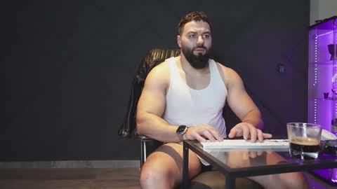 Matthew .. for short call me Matt online show from February 24, 9:15 pm