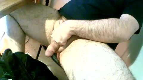 glouglou00 online show from January 14, 8:56 pm