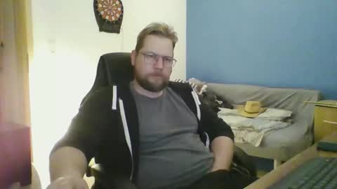 gnik_labinnah online show from April 17, 10:56 pm