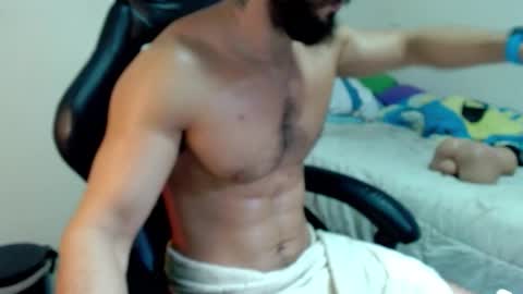 Snapshot of god_hunkules chatting on October 6, 4:22 pm god hunkules online show from October 6, 4:22 pm