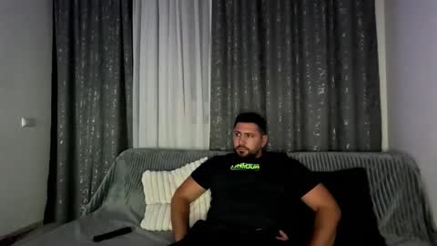 gold_alpha_boy online show from October 19, 8:56 pm