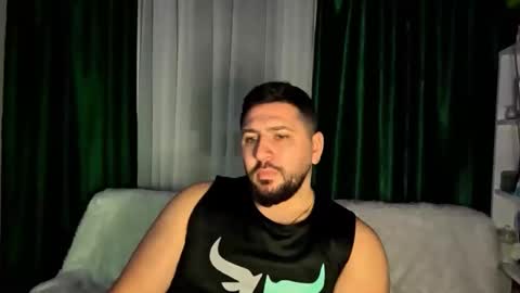 gold_alpha_boy online show from January 7, 6:35 pm