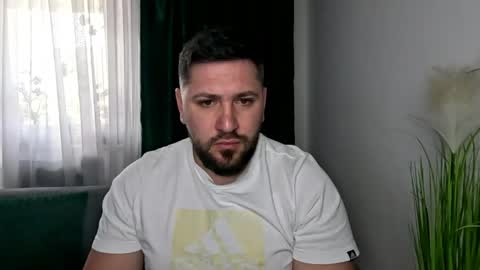 gold_alpha_boy online show from April 22, 7:57 am