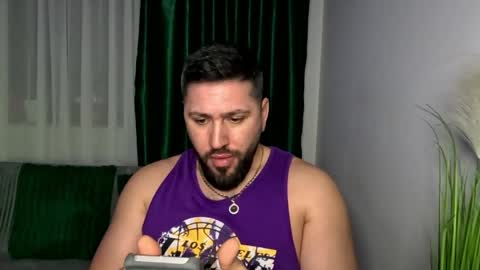 gold_alpha_boy online show from April 4, 8:28 pm