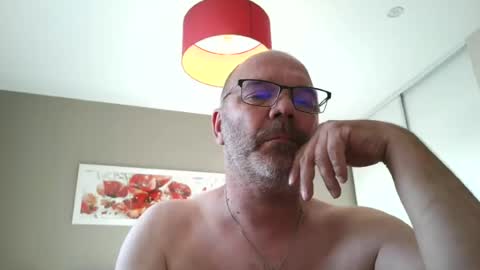 goldaze online show from June 17, 5:26 pm