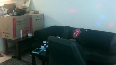 goldyguy011 online show from April 25, 3:31 pm