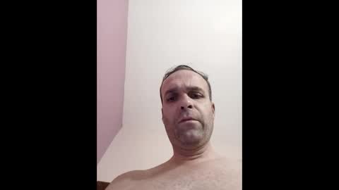 Snapshot of golemkur25 chatting on December 4, 12:19 am golemkur25 online show from December 4, 12:19 am