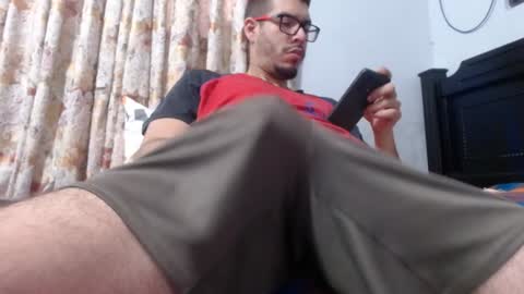 Snapshot of gollfather97 chatting on December 2, 3:12 pm julin Andrs online show from December 2, 3:12 pm