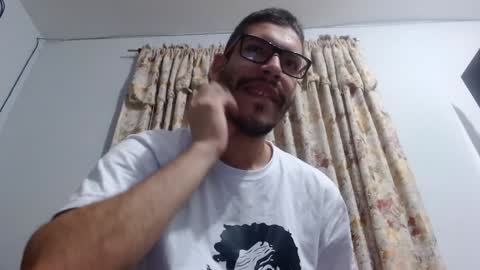 Snapshot of gollfather97 chatting on January 14, 1:17 pm julin Andrs online show from January 14, 1:17 pm