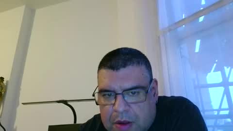 Snapshot of gomezgonz5 chatting on September 29, 5:42 pm gomezgonz5 online show from September 29, 5:42 pm