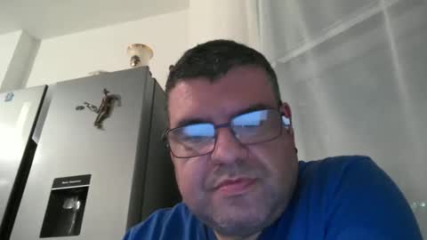 Snapshot of gomezgonz5 chatting on October 15, 7:21 pm gomezgonz5 online show from October 15, 7:21 pm