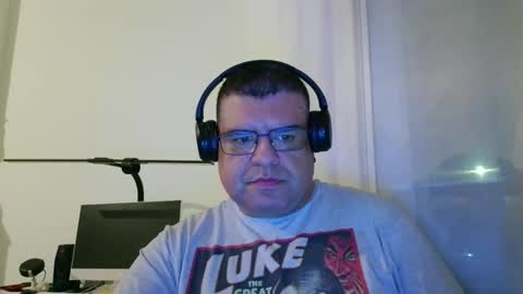 Snapshot of gomezgonz5 chatting on October 1, 6:56 pm gomezgonz5 online show from October 1, 6:56 pm