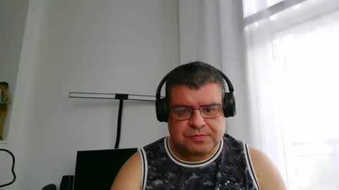 Snapshot of gomezgonz5 chatting on September 21, 12:49 pm gomezgonz5 online show from September 21, 12:49 pm