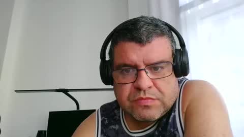 Snapshot of gomezgonz5 chatting on September 24, 2:59 pm gomezgonz5 online show from September 24, 2:59 pm