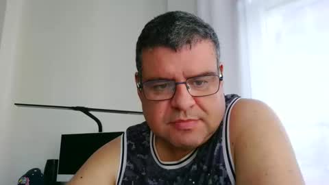 Snapshot of gomezgonz5 chatting on September 22, 2:16 pm gomezgonz5 online show from September 22, 2:16 pm