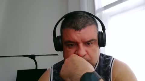 Snapshot of gomezgonz5 chatting on October 8, 1:48 pm gomezgonz5 online show from October 8, 1:48 pm