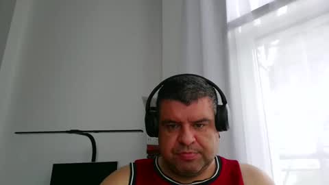 Snapshot of gomezgonz5 chatting on September 18, 11:45 am gomezgonz5 online show from September 18, 11:45 am