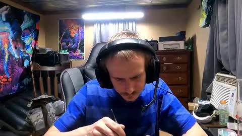 Greenlungs8195 online show from March 8, 9:13 am