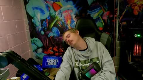 Greenlungs8195 online show from December 27, 8:02 am