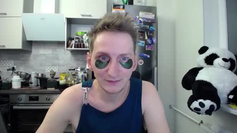 Snapshot of greg_photog chatting on September 27, 2:42 am greg_photog online show from September 27, 2:42 am