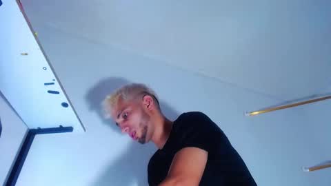 Snapshot of gregory_hardxx chatting on September 14, 7:27 pm GREGORY online show from September 14, 7:27 pm